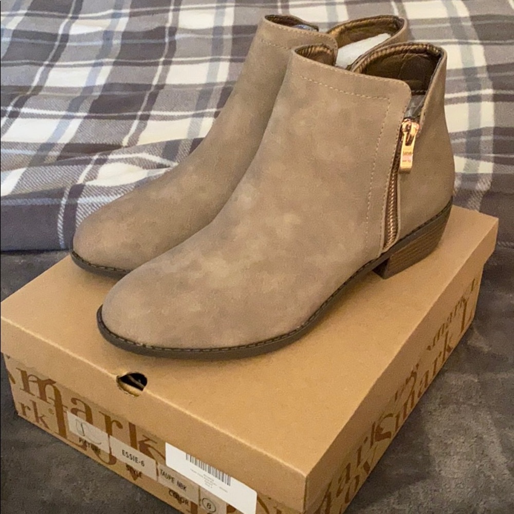 Lov mark women’s essie ankle boots